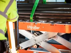 Liftroller Wagon med materiell på rullene