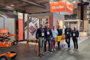 The Liftroller Team: Helge Flesland, Krzysztof Sledzki, Bernard Lamothe, Sigrun Daireaux, Christian Liebenberg, Ivar Ole Wik.