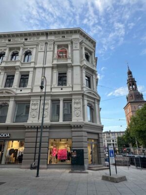 Liftroller Wall on the facade of Koppgården building.